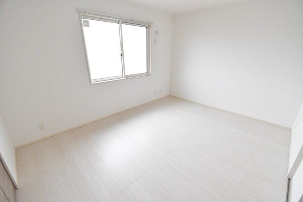 洋室(洋室７．９帖)