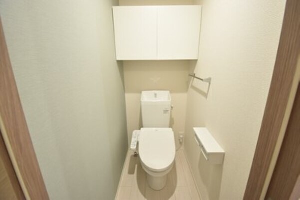 トイレ(温水洗浄暖房便座)