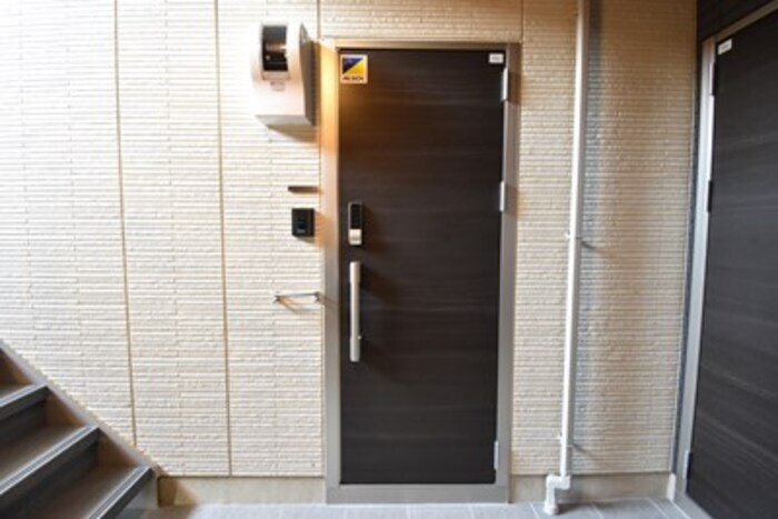 物件内観写真15　(玄関)