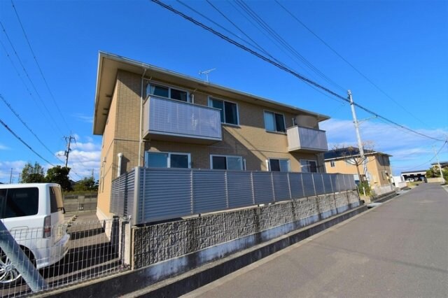 物件外観写真1　(建物外観)