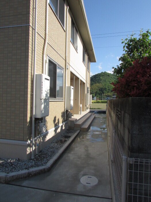 物件外観写真3　(ロビー)