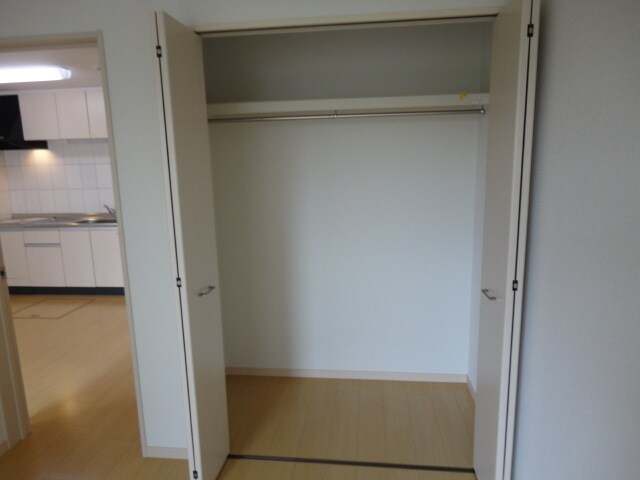 物件内観写真10　(収納)