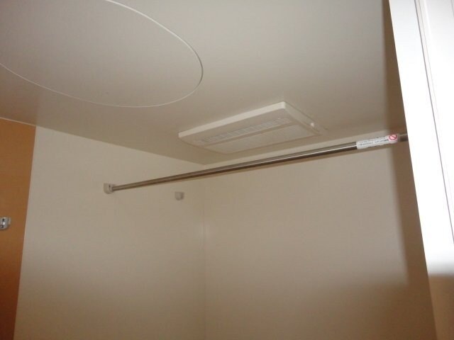 物件内観写真13　(浴室乾燥機)