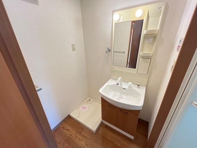 物件内観写真7　(洗髪洗面化粧台)