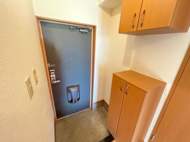 物件内観写真19　(玄関)