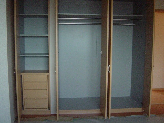物件内観写真10　(クローゼット)