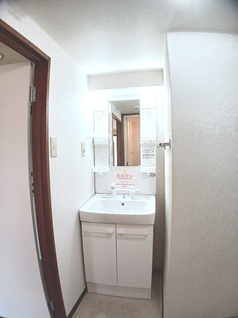 物件内観写真6　(洗面所)