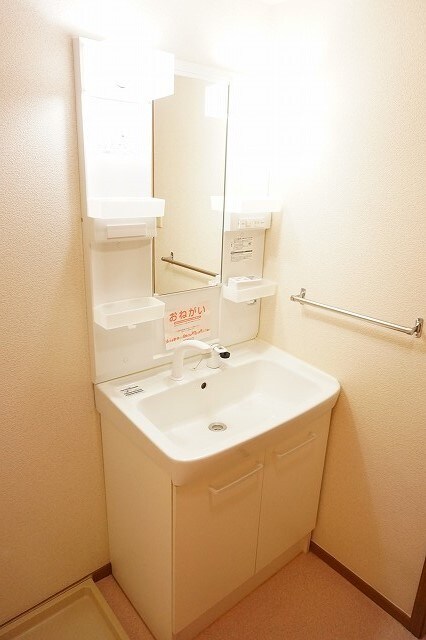 物件内観写真7　(洗面所)