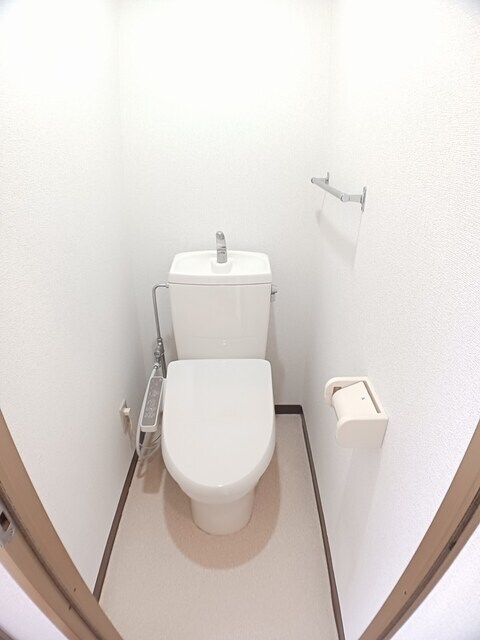 物件内観写真6　(トイレ)