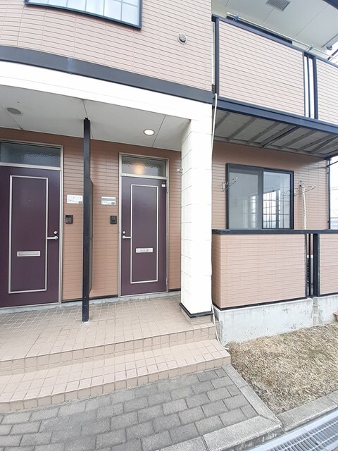 物件外観写真2　(その他共有部分)