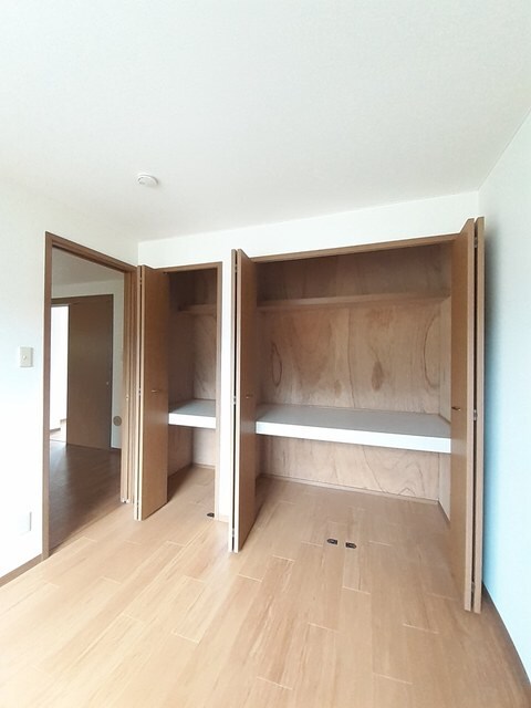 物件内観写真9　(収納)