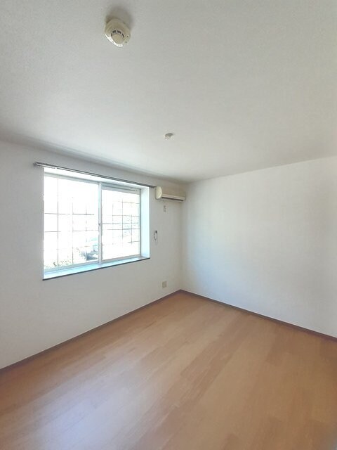 物件内観写真8　(その他部屋・スペース)