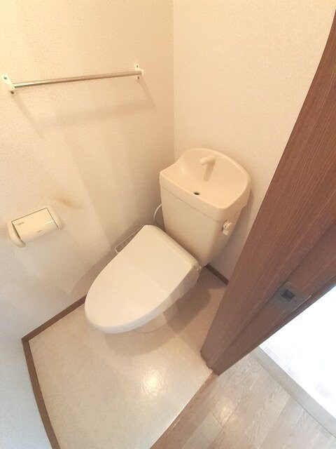 物件内観写真6　(トイレ)