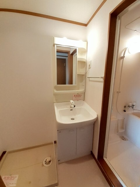 物件内観写真7　(洗面所)