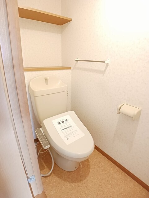 物件内観写真7　(トイレ)