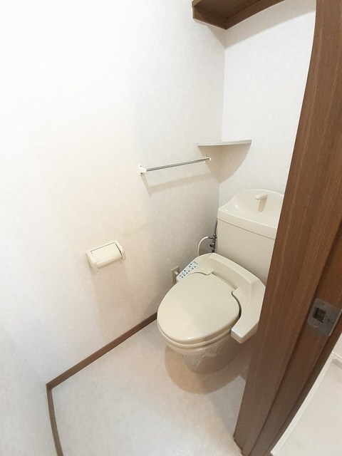 物件内観写真6　(トイレ)