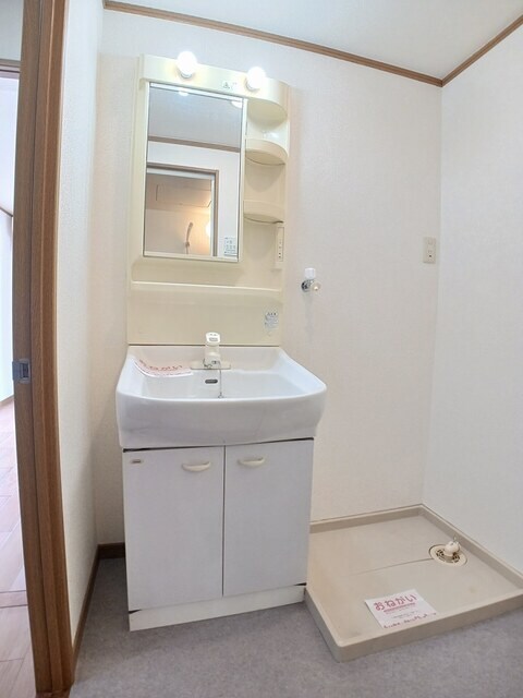 物件内観写真11　(洗面所)