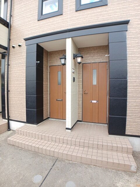 物件外観写真2　(その他共有部分)