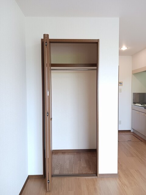 物件内観写真9　(収納)