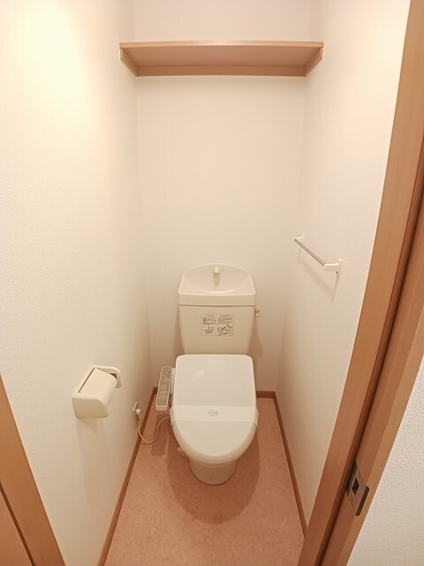 物件内観写真7　(トイレ)