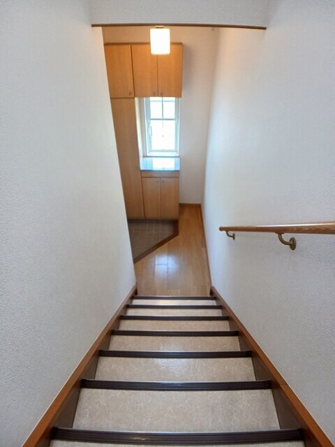 物件内観写真11　(玄関)