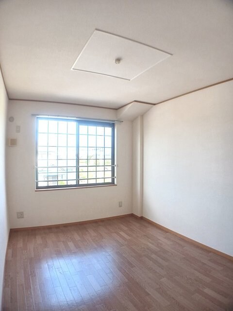 物件内観写真9　(その他部屋・スペース)