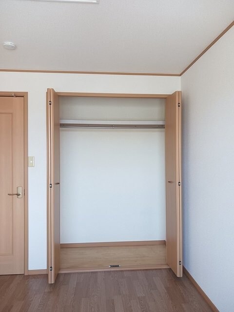 物件内観写真10　(収納)