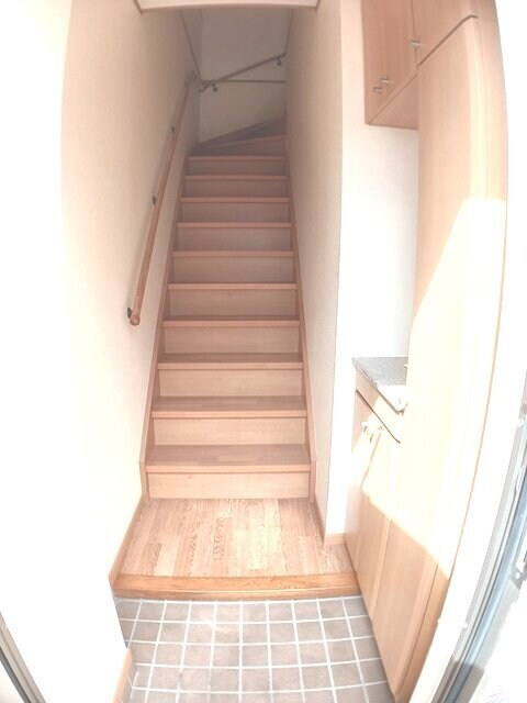 物件内観写真11　(玄関)