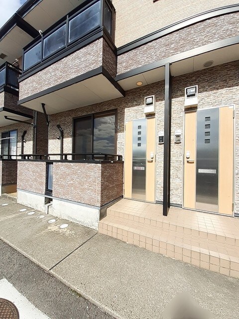 物件外観写真2　(その他共有部分)