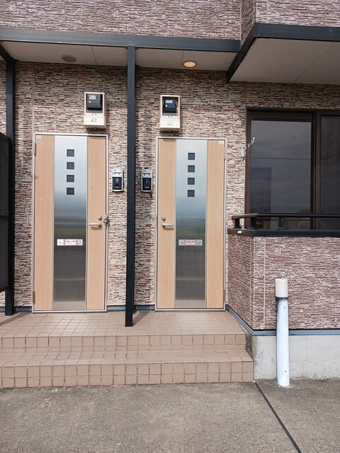 物件外観写真2　(その他共有部分)