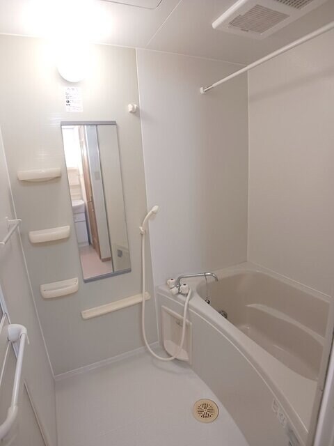 物件内観写真6　(バス／シャワールーム等)