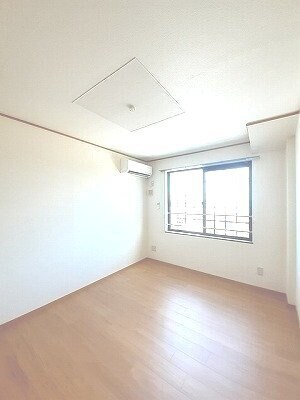 物件内観写真9　(その他部屋・スペース)