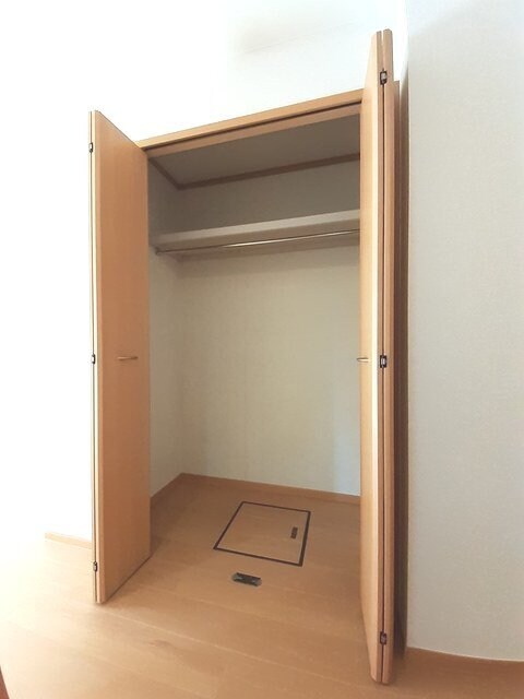 物件内観写真10　(収納)