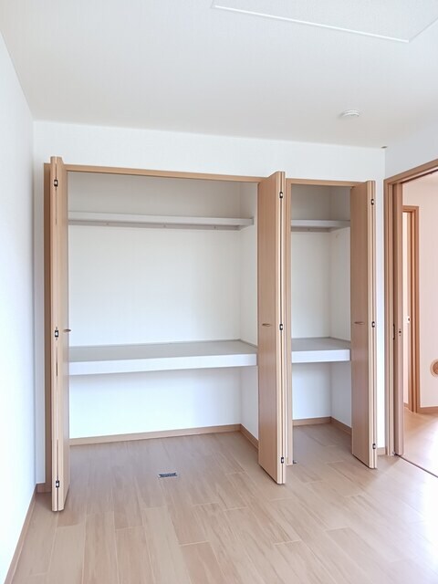 物件内観写真10　(収納)