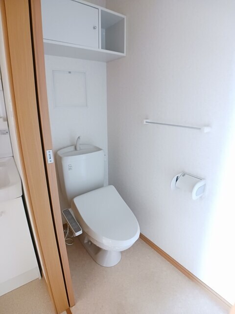 物件内観写真7　(トイレ)