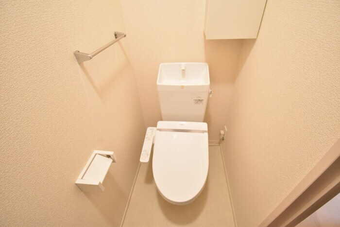 物件内観写真6　(温水洗浄暖房便座)