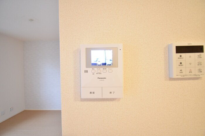 物件内観写真15　(モニター付インターホン)