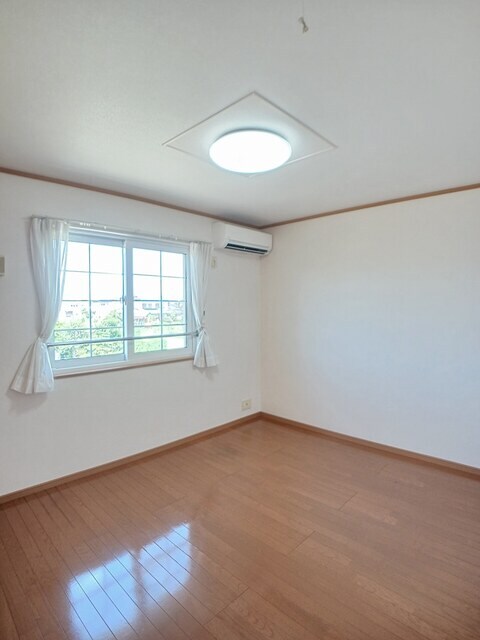 物件内観写真8　(その他部屋・スペース)