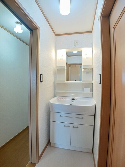 物件内観写真11　(洗面所)