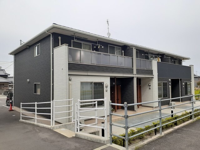 物件外観写真1　(外観写真)