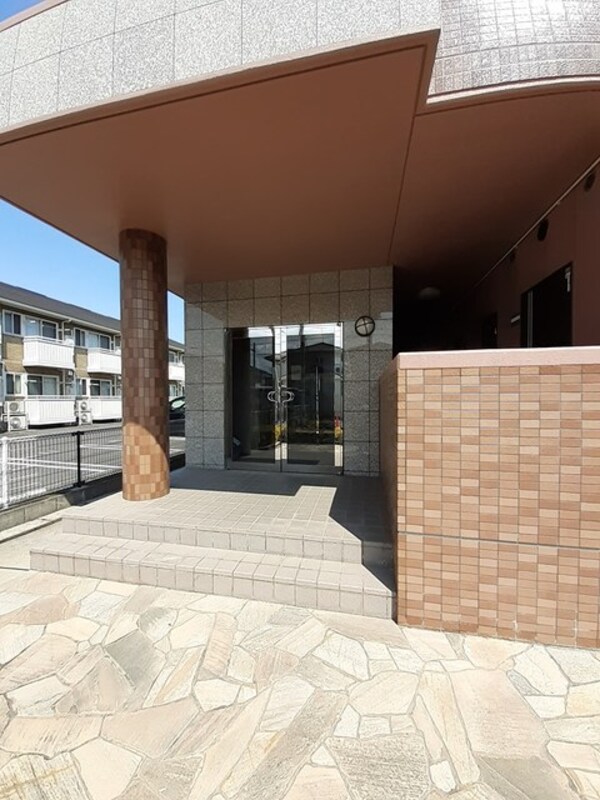 エントランス(エントランス)