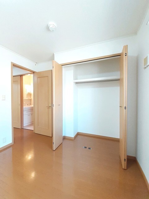 物件内観写真10　(収納)