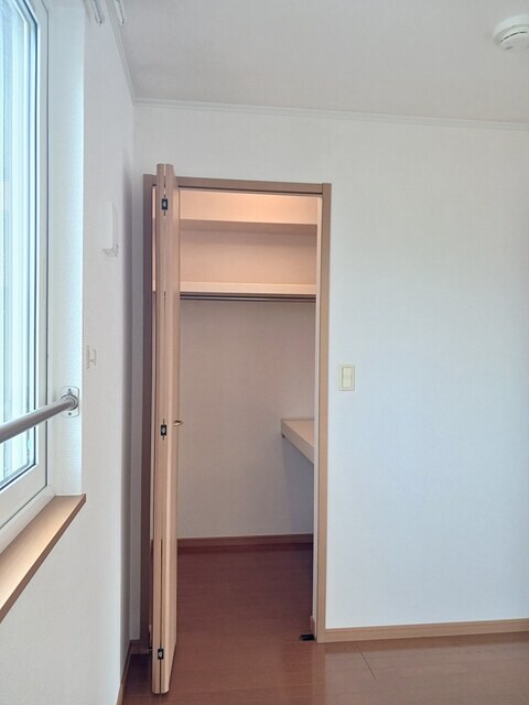 物件内観写真9　(収納)