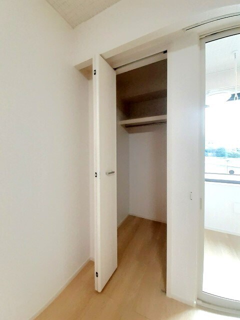 物件内観写真8　(収納)