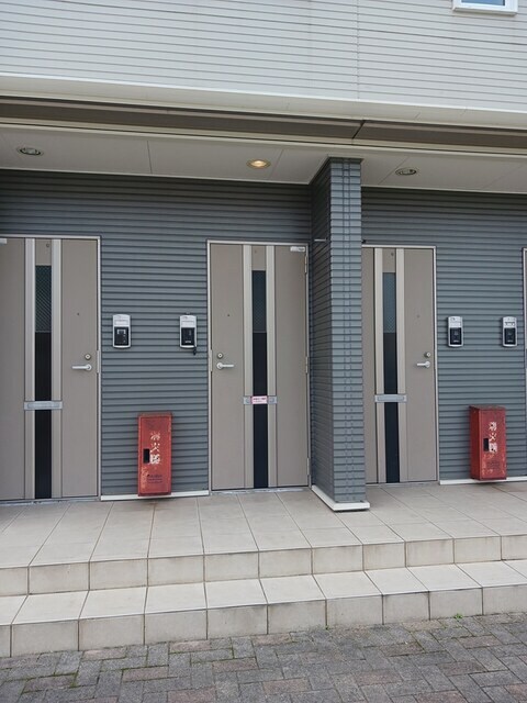 物件外観写真2　(その他共有部分)