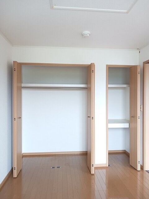 物件内観写真10　(収納)