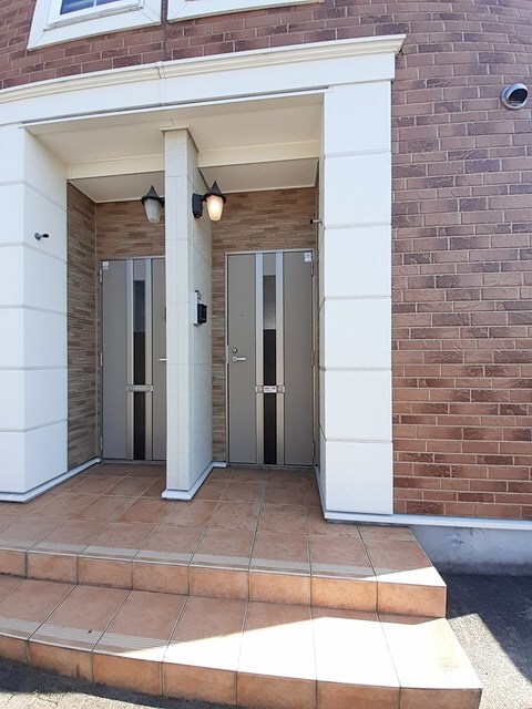 物件外観写真2　(その他共有部分)