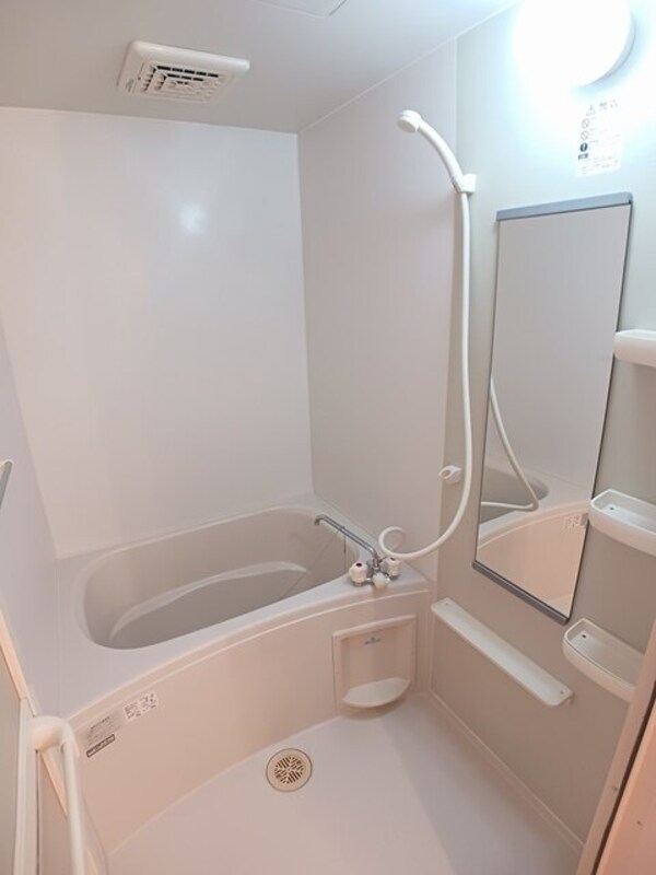 浴室(バス／シャワールーム等)