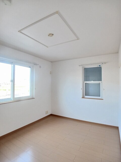 物件内観写真8　(その他部屋・スペース)