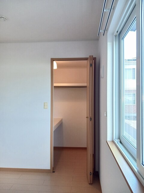 物件内観写真9　(収納)